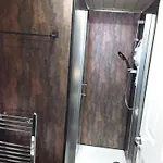 Ivy- Braveheart Pensionat Edinburg