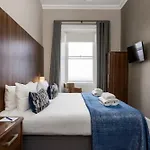 Hotel 28 York Place 3*
