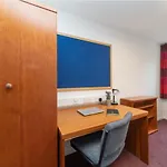 Apartamento Joivy Affordable 3,4,5 And 12 Bed Private Flats Next To Royal Mile (adults Only) *