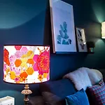 Guestready - Stylish 2br In Heart Of Tollcross Appartamento