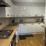 Lauriston 4 Bedroom 7 Beds Duplex Appartamento *