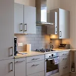 Newly Renovated 1 Bedroom Near Charming Newhaven Апартаменты