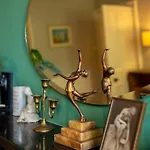 Апартаменты Newly Renovated 1 Bedroom Near Charming Newhaven Эдинбург