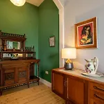 Newly Renovated 1 Bedroom Near Charming Newhaven Апартаменты *