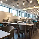 Hampton By Hilton West End 3*