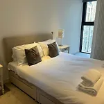 Executive Quartermile Near To Castle University With Park View Apartamento *