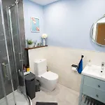 아파트 Stylish In 5 Beds 3 Bedrooms *