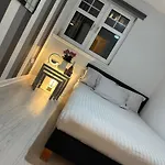 Flat On Duff Apartmán *