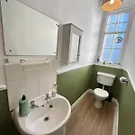 Appartamento Cosy In Centre , 2 Bedroom1 Bathroom *