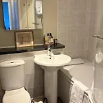 Stunning 1bd Flat In Centre - Pass The Keys *