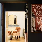 מלון Indigo By Ihg 4*