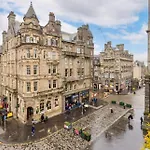 Historic Near The Castle, 5 Min From Train Station *
