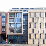 Ensuites In Portsburgh Court إدنبرة