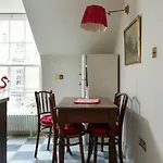 Luxury Mews In The Heart Of New Town