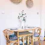 Διαμέρισμα Chic Flat Close To Edinburgh, Airport, & Zoo
