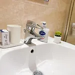 Luxury At * אדינבורו