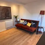 Apartmán The Shore Modern 2 Bedroom *