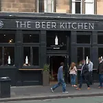 One Bedroom Flat In Old Town , Heart Of Flat Sleeps 4 * Edinburgh