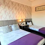 Bed and Breakfast Edinburgh Holiday Guest House