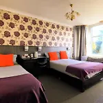 Bed and Breakfast Edinburgh Holiday Guest House 3*