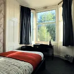 Edinburgh Holiday Guest House Bed & Breakfast 3*