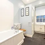דירה Charming With 2-bathroom And Private Entrance אדינבורו