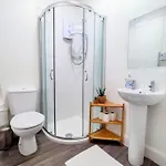 Magic Of Meadows 4 Bedroom Flat * Edinburgh