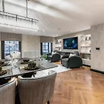 Sovo - Luxury Old Town Design With Fireplace