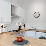 Guestready - Modern 1br In Edinburgh