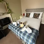 1 Bedroom In Old Town Apartment