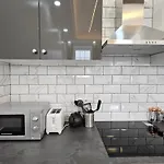 Urban Oasis 아파트