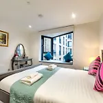 Lägenhet Lovely 1-bedroom Unit Near Castle Edinburg