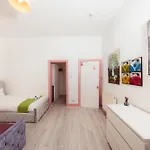 Central Edinburgh Apartment By The Castle Apartmán