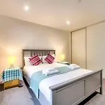 Lovely 1-bedroom Unit Near Castle * Edinburg