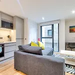 Lägenhet Lovely 1-bedroom Unit Near Castle Edinburg