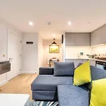 Lovely 1-bedroom Unit Near Castle * Edinburg