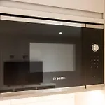 Lovely 1-bedroom Unit Near Castle