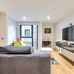 Lovely 1-bedroom Unit Near Castle