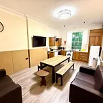 דירה The Handy Hub Luxury Victorian - Fast Wifi &