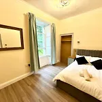 דירה The Handy Hub Luxury Victorian - Fast Wifi &