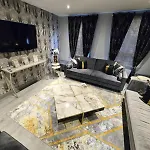 Dynastays- Stylish Seaside Home- Dog Friendly, Garden & Parking (adults Only) Casa de Férias