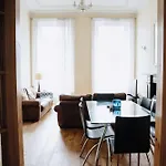 Traditional 2 Bedroom Edynburg