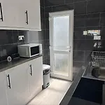 公寓 Spacious 2br By Portobello *