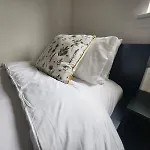 Stunning 3bed With Balcony And Free Parking