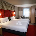 Ibis Centre Royal Mile 3*