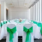 Express West By Ihg Hotel 3*