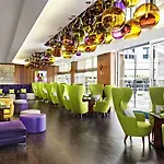 Hotel Sheraton Grand & 5*