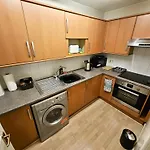 Charming 2bd Flat 10 Minutes To Castle Lägenhet *