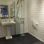 مبيت وإفطار إدنبرة فندق 4*