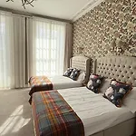 Armadillo Guest House- Adults Only בית הארחה אדינבורו